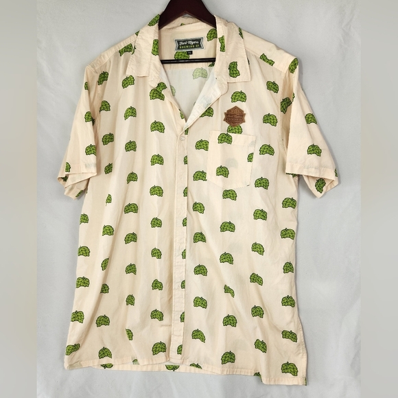 Brewery Hop Print Men's Shirt Button Down Fort Myers Brewing Co Short Sleeve - Picture 1 of 6